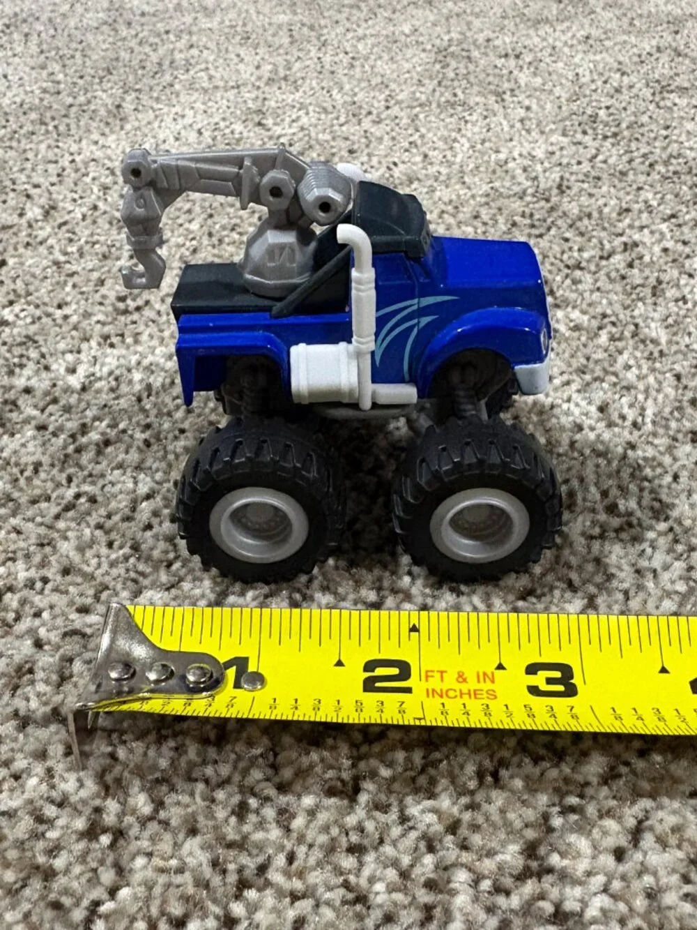 Blaze Monster Machines Tow Truck Crusher FHV25 Diecast Fisher Price